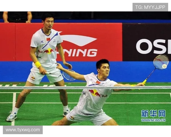 傅海峰那身材跟赛场上的猛汉完全两码事，谁想到他居然爱上了奢侈品狂魔生活？